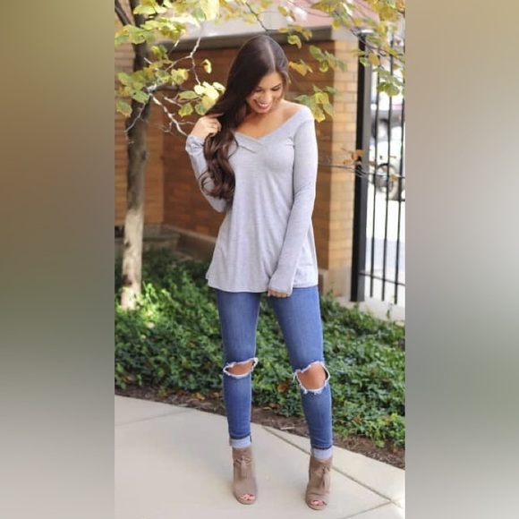 Gray Ribbed Wide V Neck Long Sleeve Top - Picture 4 of 6